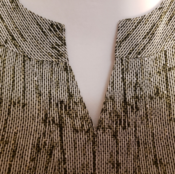 NWT Croft and Barrow Sleeveless Top - Picture 2 of 8